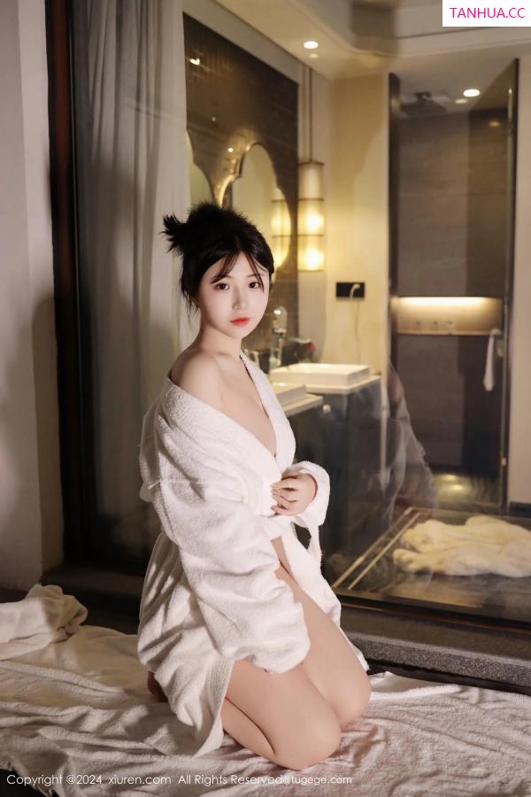   [XiuRen]高清写真图 2024.03.20 No.8263 陈小花 美臀性感第6张图片